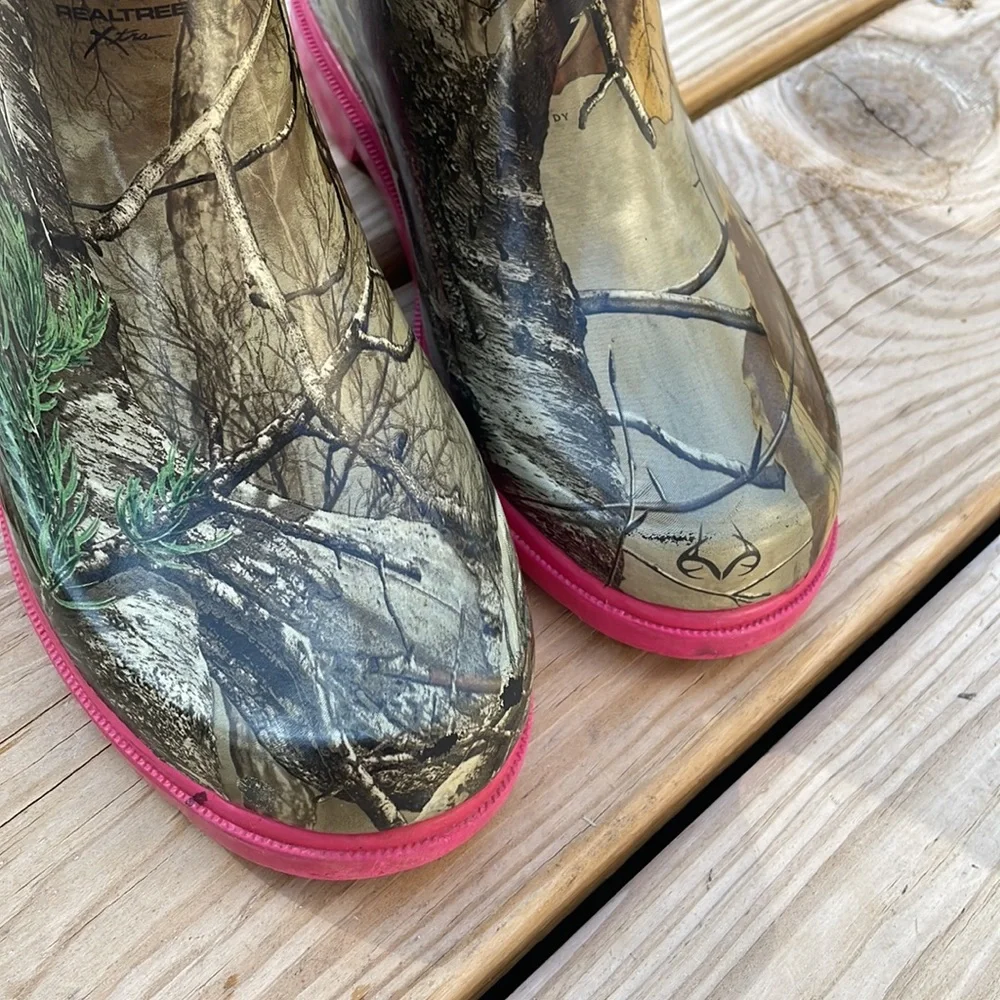 Game Winner Women's Waterproof Camouflage Rain Boots Pink Trim Size 5